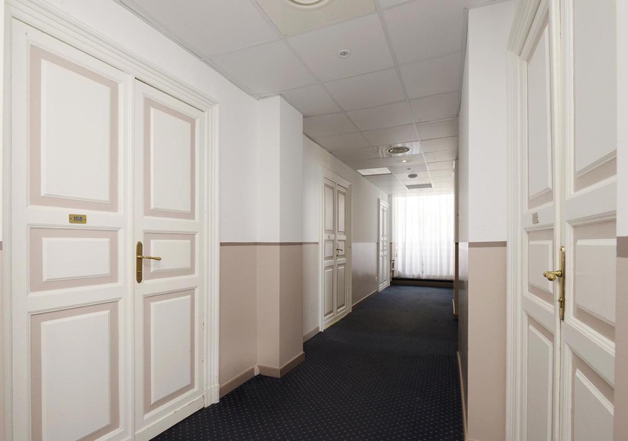 Hotel Mediterranee Genova Esterno foto