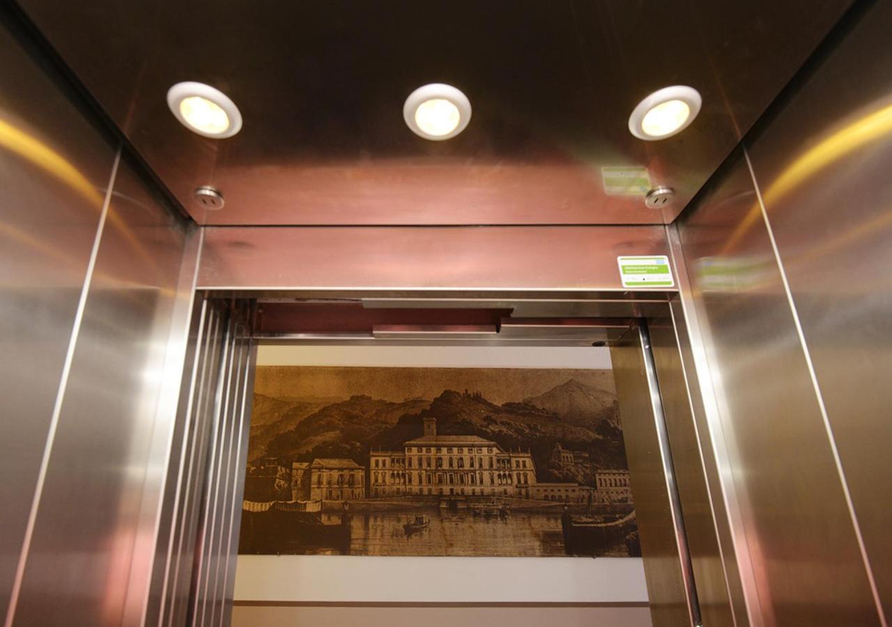 Hotel Mediterranee Genova Esterno foto