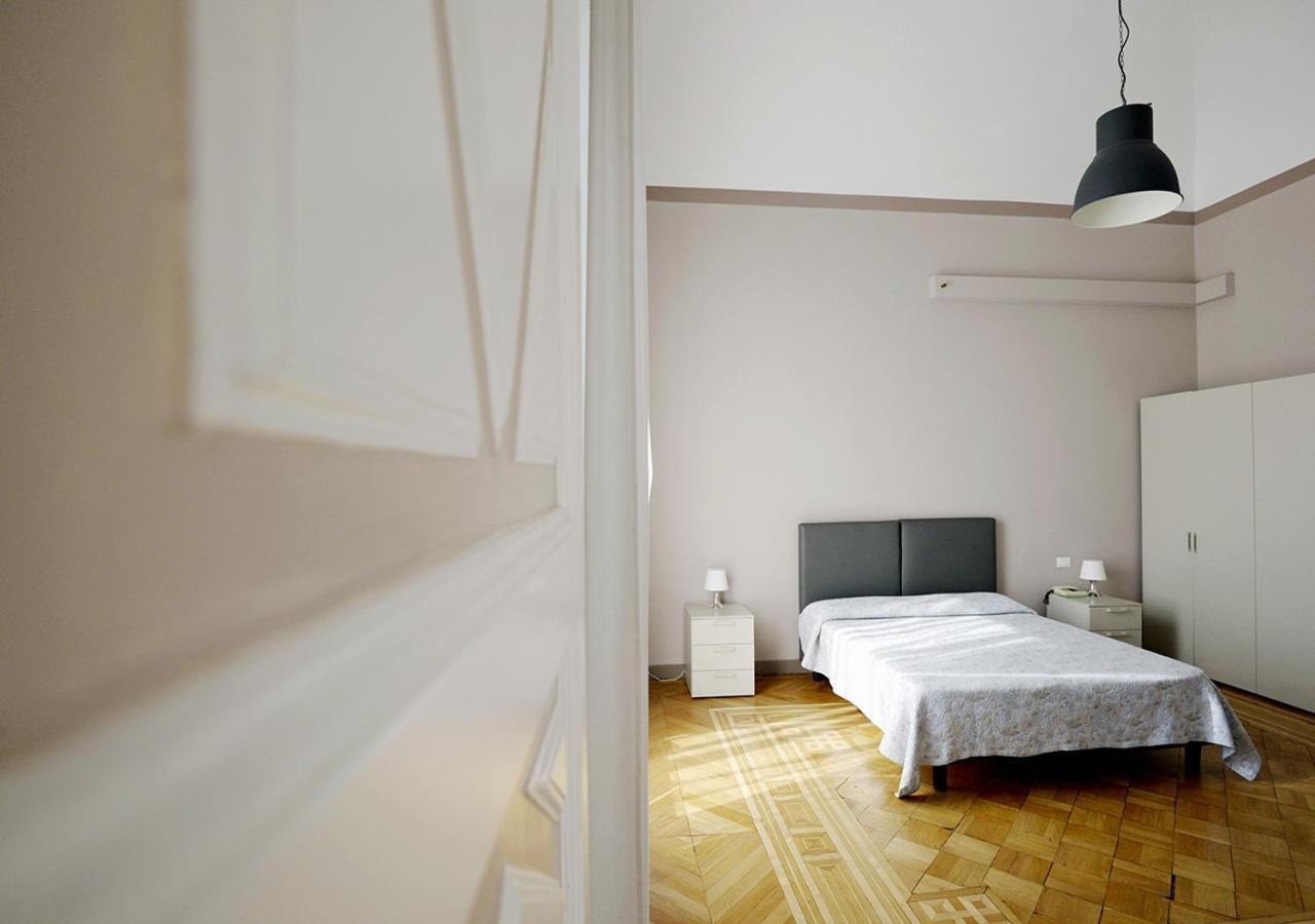 Hotel Mediterranee Genova Esterno foto