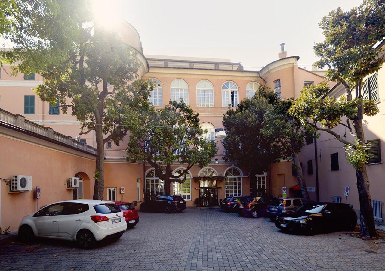 Hotel Mediterranee Genova Esterno foto
